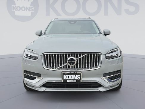 Used 2024 Volvo XC90 B5 Plus w/ Protection Package image 11