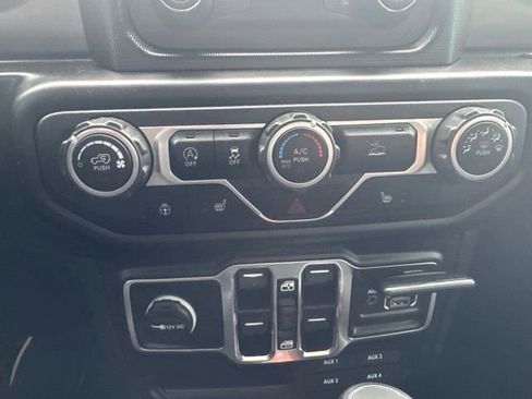 Used 2020 Jeep Gladiator Sport w/ Quick Order Package 24S AWD/4WD image 11