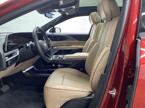 Certified 2024 Cadillac Lyriq Luxury w/ Nappa Leather Package image 14