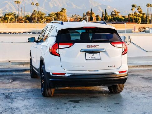 Used 2023 GMC Terrain AT4 image 7