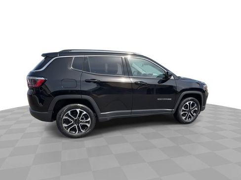 Used 2022 Jeep Compass Limited AWD/4WD image 8