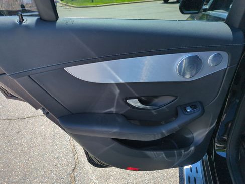 Used 2019 Mercedes-Benz GLC 300 4MATIC Coupe image 28