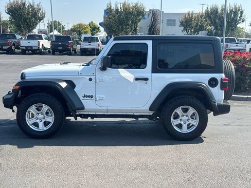 Used 2023 Jeep Wrangler Sport AWD/4WD image 6