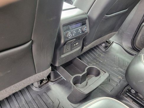 Used 2021 GMC Acadia Denali w/ Denali Technology Package image 33