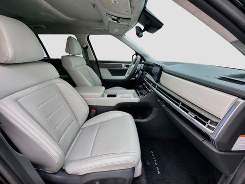 Used 2025 Hyundai Santa Fe Calligraphy AWD/4WD image 20