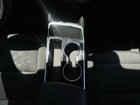 Used 2025 Chevrolet Equinox LT w/ Safety and Technology Package image 19