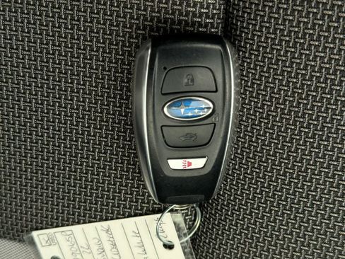 Certified 2022 Subaru Crosstrek 2.0i Premium w/ Moonroof Package image 37