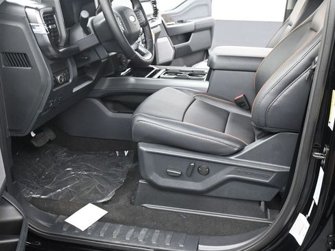 New 2026 Ford F350 Lariat w/ Black Appearance Package image 11