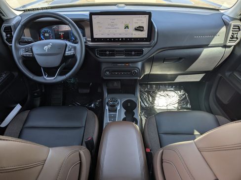 Used 2025 Ford Bronco Sport Outer Banks AWD/4WD image 30