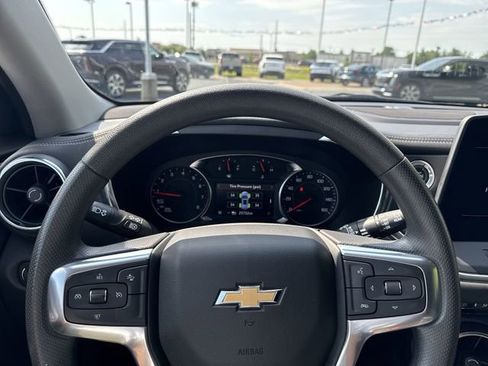 Used 2024 Chevrolet Blazer LT w/ Convenience Package FWD image 20