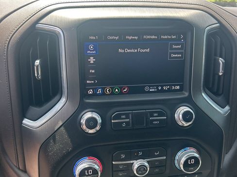 Used 2022 GMC Sierra 2500 Denali w/ Denali Ultimate Package AWD/4WD image 22