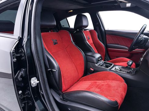 Used 2022 Dodge Charger Scat Pack RWD image 37