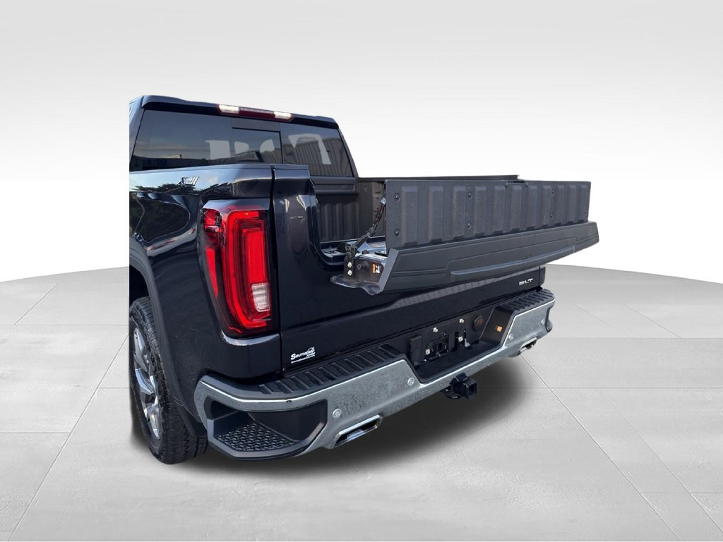 Used 2025 GMC Sierra 1500 SLT w/ SLT Premium Plus Package AWD/4WD image 35