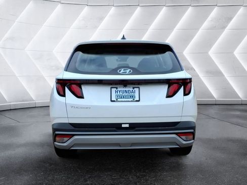 New 2026 Hyundai Tucson SE image 4