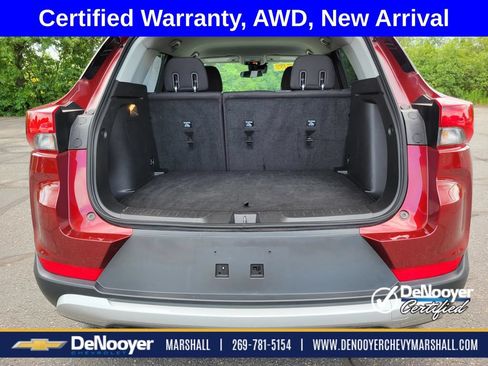 Used 2025 Chevrolet TrailBlazer LT AWD/4WD image 24