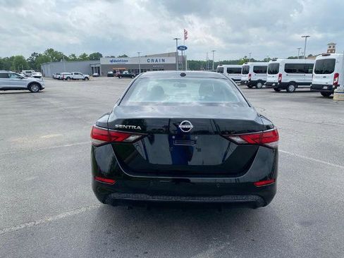 Used 2024 Nissan Altima 2.5 SR FWD image 6