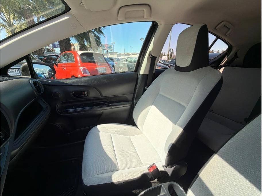 Used 2015 Toyota Prius C One FWD image 14