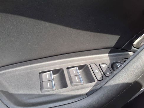 Certified 2025 Acura TLX w/ Technology Package image 12