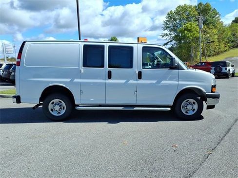 Used 2023 Chevrolet Express 2500 w/ Driver Convenience Package image 3
