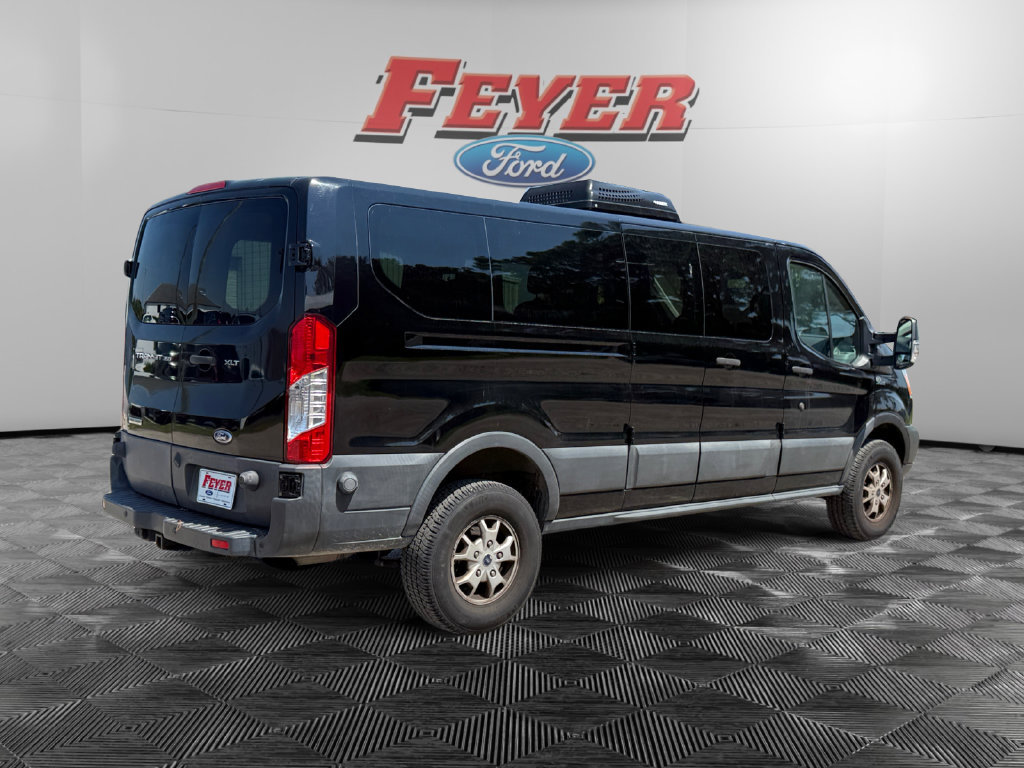 Used 2016 Ford Transit 350 XLT RWD image 5