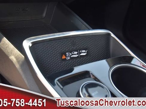Used 2026 Chevrolet Equinox LT w/ Convenience Package II FWD image 36