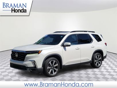 Certified 2025 Honda Pilot Elite