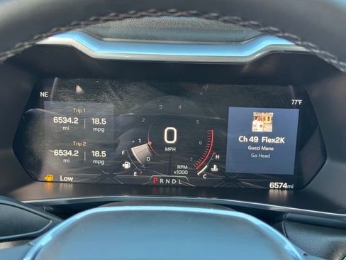 Used 2024 GMC Canyon Elevation image 9