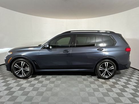 Used 2022 BMW X7 xDrive40i w/ M Sport Package AWD/4WD image 2