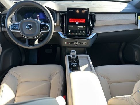 New 2026 Volvo XC90 B6 Core image 11