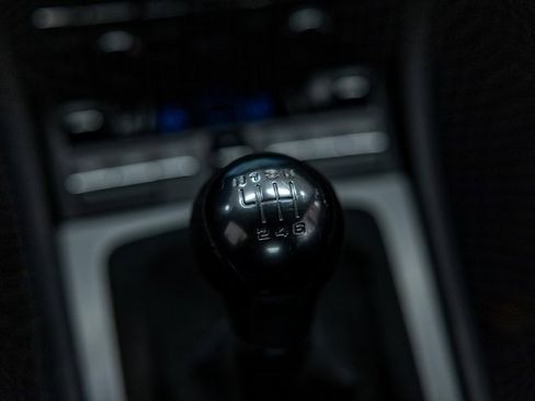 Used 2016 Porsche Cayman GT4 image 48