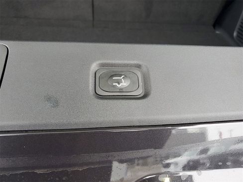 New 2026 Ford Expedition Active image 38