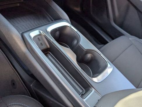 New 2026 Chevrolet Equinox EV LT image 10