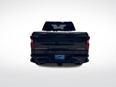 Used 2019 Chevrolet Silverado 1500 Custom Trail Boss w/ Custom Convenience Package AWD/4WD image 7
