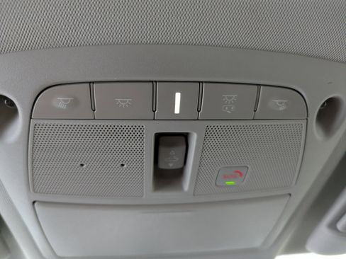 Used 2024 Nissan Armada SL w/ Captain's Chairs Package AWD/4WD image 34