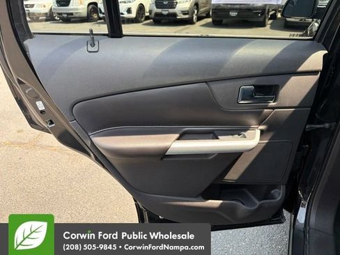 Used 2013 Ford Edge Limited AWD/4WD image 28
