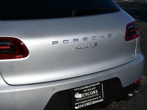 Used 2016 Porsche Macan S image 10