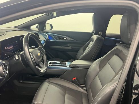 Used 2024 Chevrolet Equinox EV LT FWD image 9