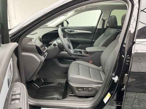 Used 2026 Buick Envision Avenir AWD/4WD image 3