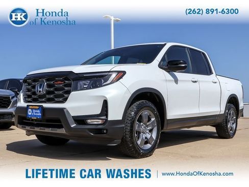 Certified 2025 Honda Ridgeline TrailSport image 1