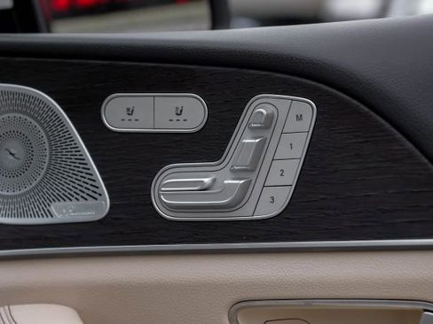 Used 2020 Mercedes-Benz GLS 450 4MATIC image 52