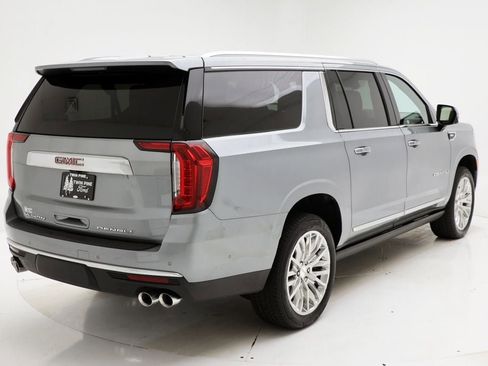 Used 2024 GMC Yukon XL Denali image 10
