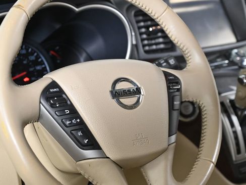 Used 2014 Nissan Quest LE image 11