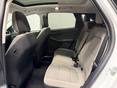 Used 2022 Ford Escape SE w/ SE Sport Appearance Package AWD/4WD image 19