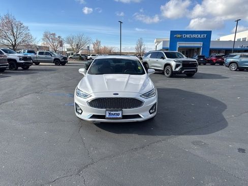 Used 2019 Ford Fusion Titanium image 2