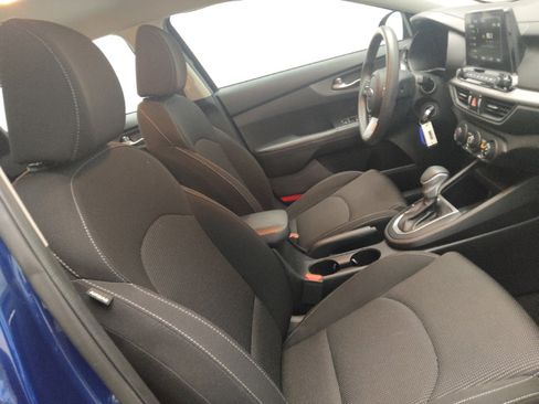 Used 2021 Kia Forte LXS FWD image 21