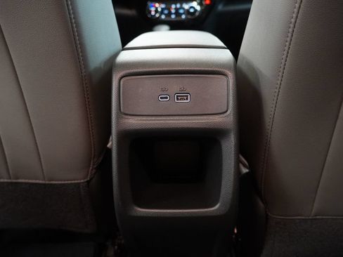 Used 2024 Chevrolet Trax ACTIV w/ Sunroof Package FWD image 27
