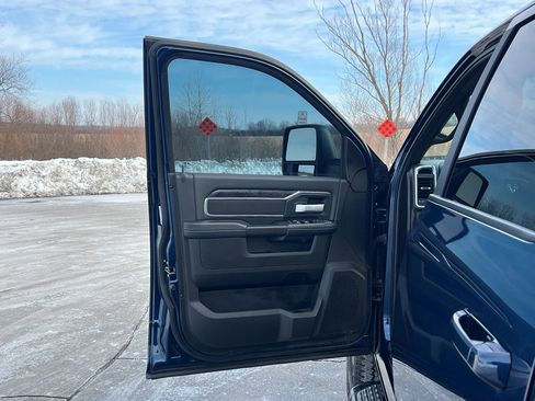 Used 2024 RAM 2500 Big Horn w/ Night Edition image 14