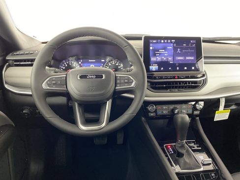 New 2026 Jeep Compass Limited image 17