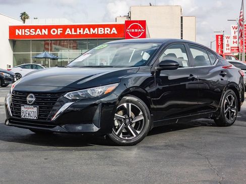 Certified 2025 Nissan Sentra SV w/ Trunk Package image 2