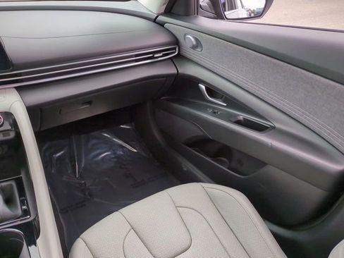 Certified 2023 Hyundai Elantra Limited image 16